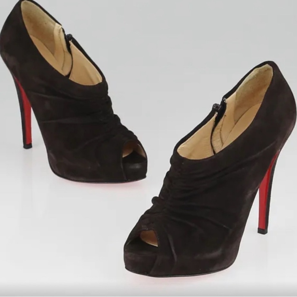 🔥 CHRISTIAN LOUBOUTIN - RED BOTTOM black Suede Treopli 120 Peep Toe Booties🔥